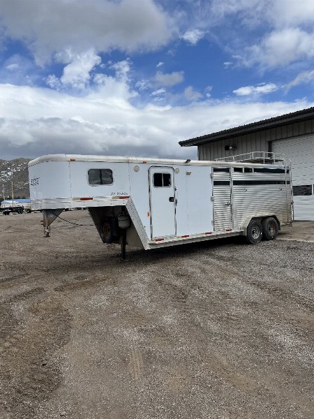 Used 2002 Exiss Trailers Weekender Stock Combo Horse Trailer