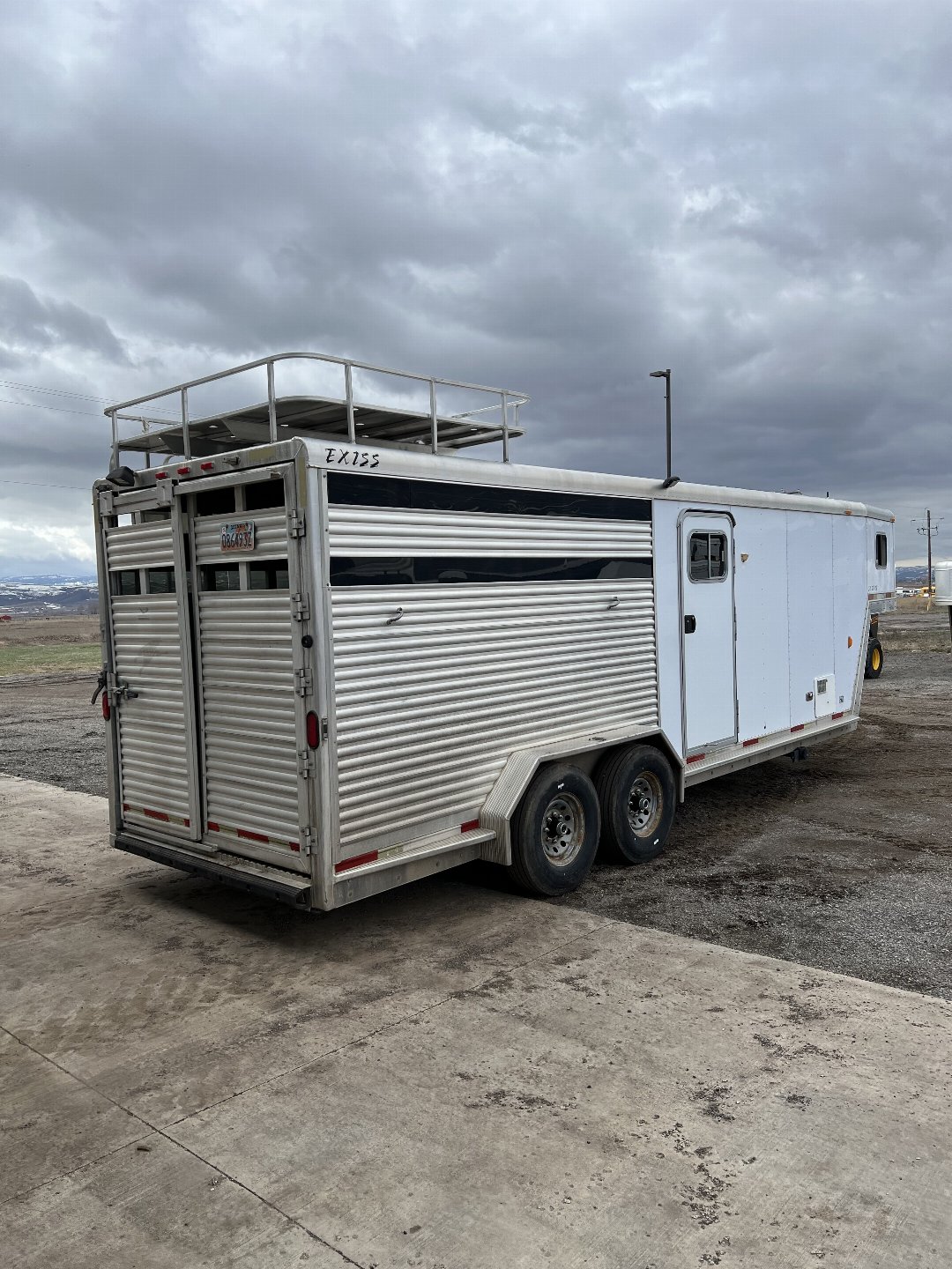 Used 2002 Exiss Trailers Weekender Stock Combo Horse Trailer