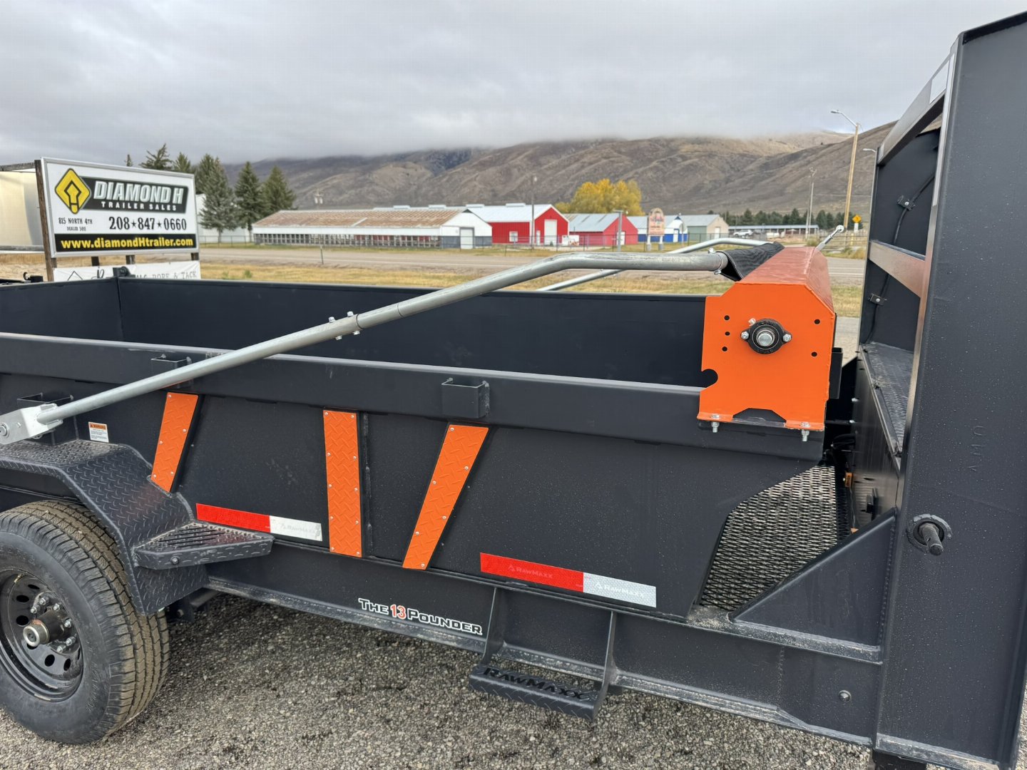 New 2025 RawMaxx LPX GN Dump Trailer